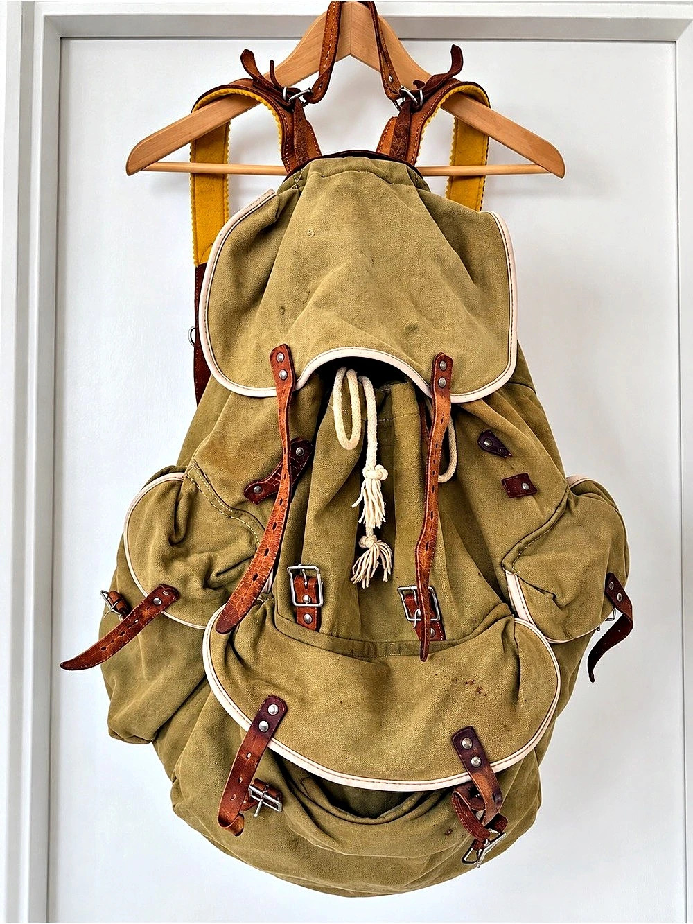 VINTAGE CANVAS + LEATHER ALPINE RUCKSACK